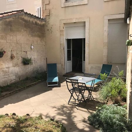 -Le Petit Rochelais- Centre Ville, Stationnement, Netflix - Ideal Couples, Familles, Business Niort Dış mekan fotoğraf